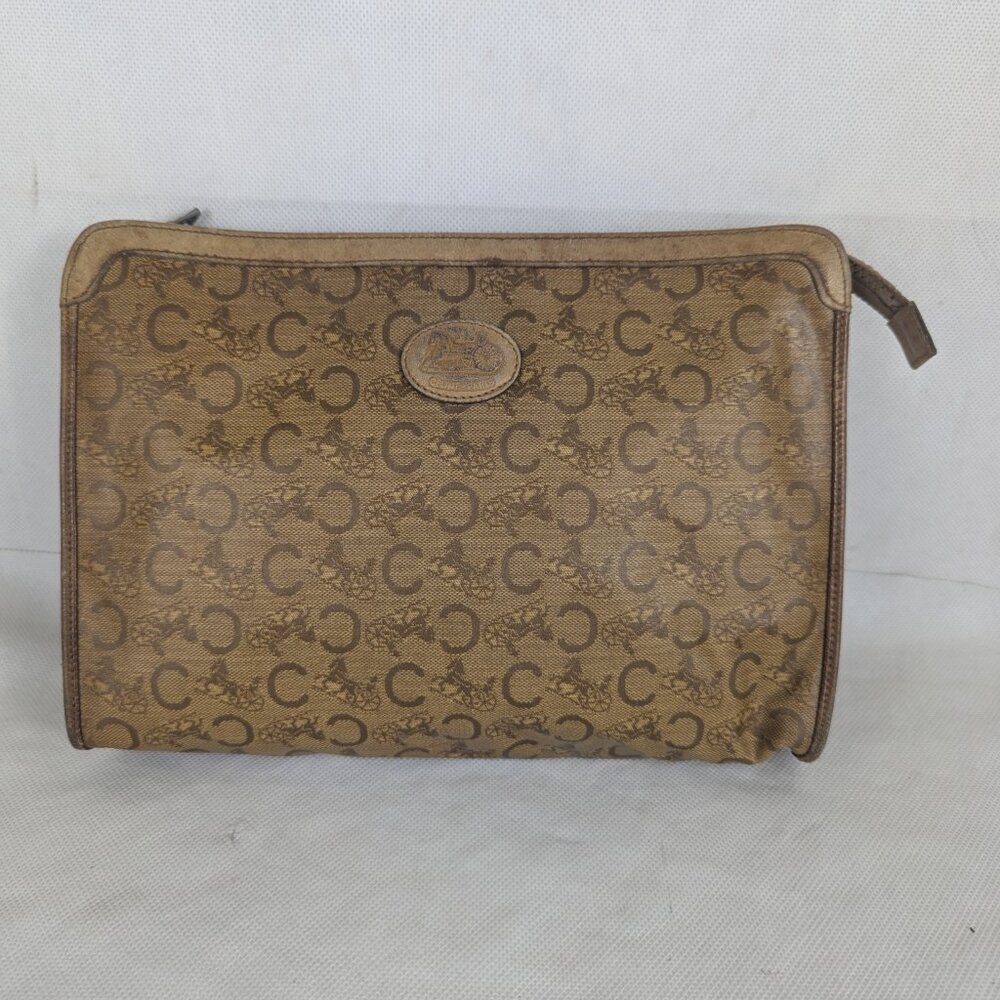 CELINE Paris Vintage Horse Carriage Monogram Brown Zipper Clutch Brown Charm BAG